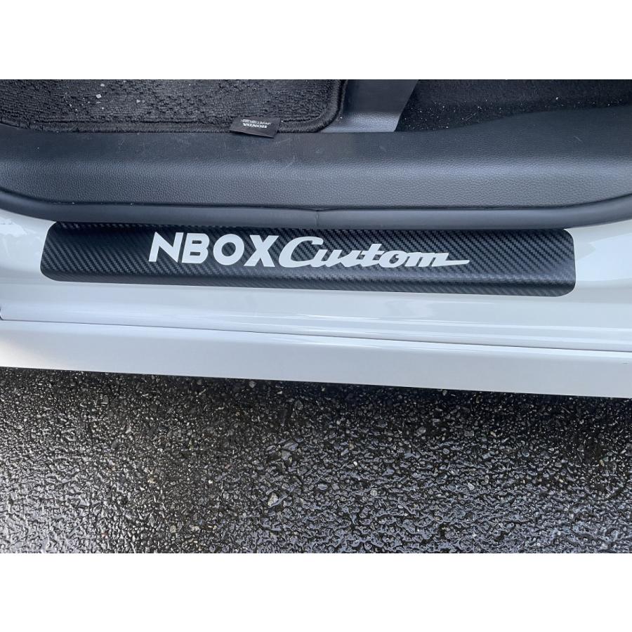 NBOXカスタム JF3 ステップガード 傷防止 カーボンシート 左右２枚セット ロゴ入り |  | 03