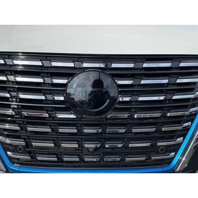 C27セレナ エンブレムスモークフィルム PPF セルフヒーリング