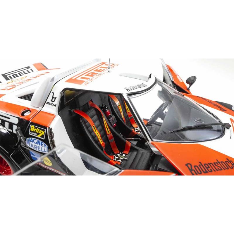 ランチア 京商 1/18 ストラトス HF ラリー No.1 フンスリュック ランチア 京商 1/18 ストラトス HF ラリー No.1 フンスリュック