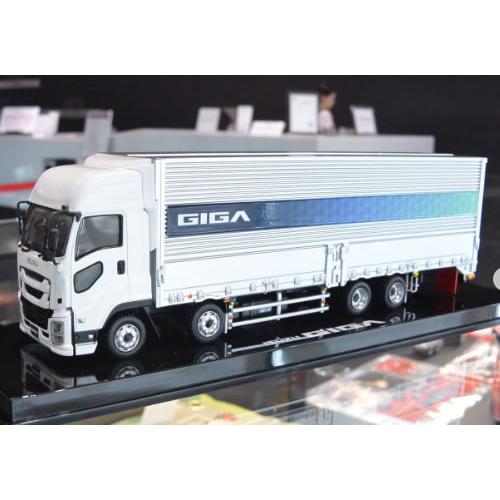 （最終値下げ）いすゞ自動車　ISUZU GIGA 1/43 スケール いすゞ自動車 特注 1/43 いすゞ ギガ 2021 (アクリルケース入)(ISUZU