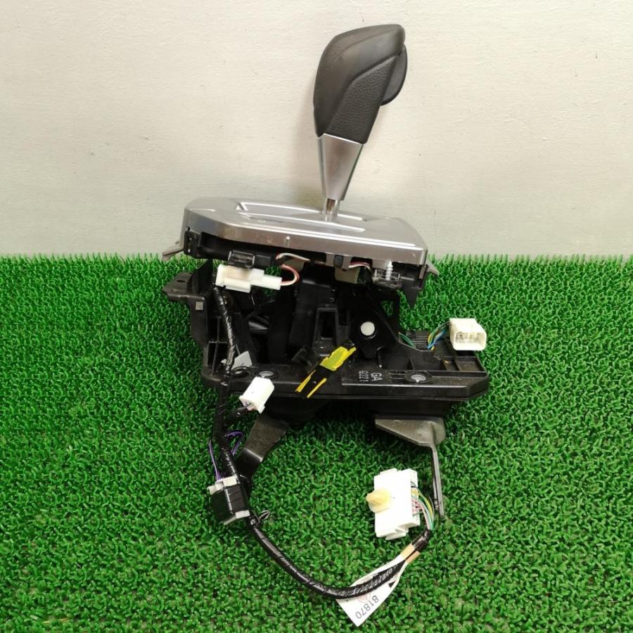 GT2【シフトレバー】H29 スバル インプレッサスポーツ 1.6i-EyeSight