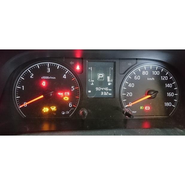VW2E26【スピードメーター】H25 日産 NV350キャラバン DX 点灯写真有り 