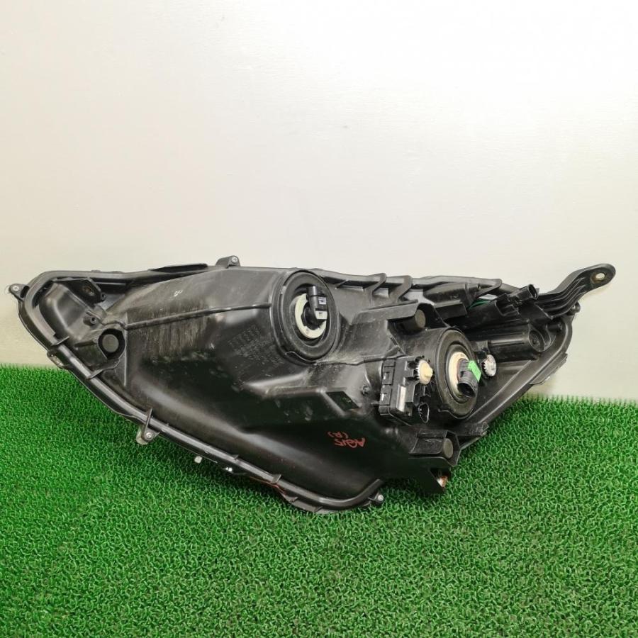 NHP10【ヘッドライト 右/運転席】H24 トヨタ アクア G (9.9万km