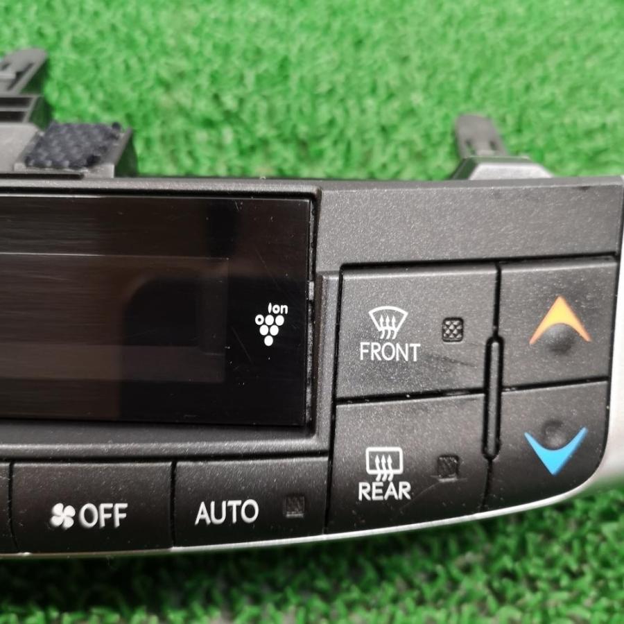 ZWA10【エアコンスイッチパネル】H23 レクサス CT 200h Fスポーツ