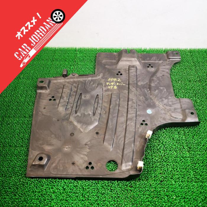 ▽DB42【リア アンダーカバー 右】R2 トヨタ スープラ RZ (超低走行6千