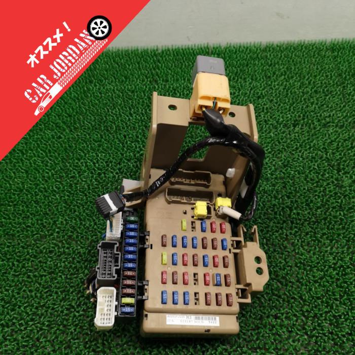 GP7【ヒューズボックス】H27 スバル インプレッサスポーツ 2.0i アイ