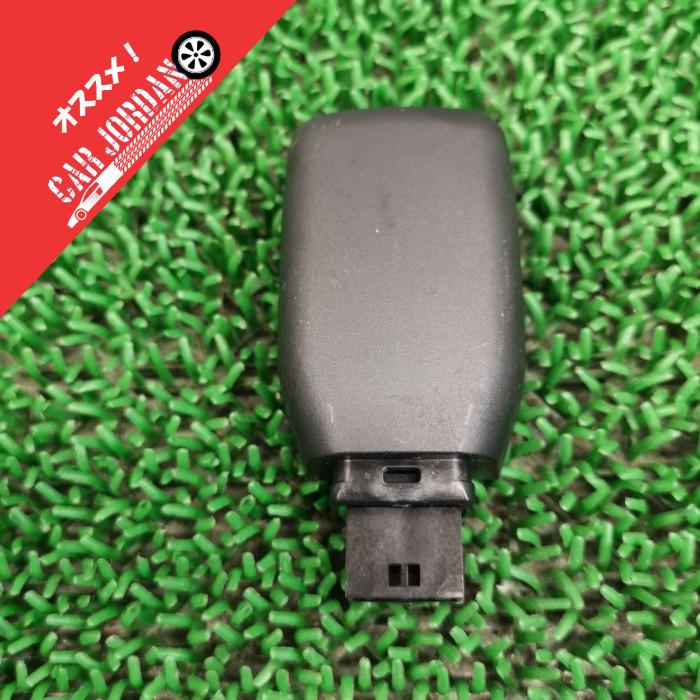 RU3【レインセンサー】H26 ホンダ ヴェゼル ハイブリッド Z 送料\250可  