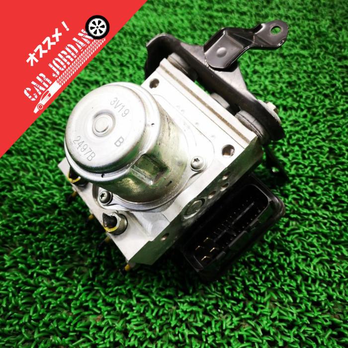 GP5【ABSアクチュエーター】H26 ホンダ フィット ハイブリッド L