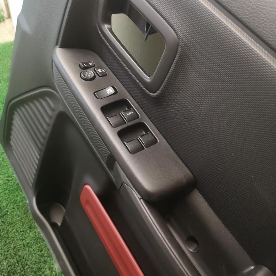 MK53S【フロントドア 内張り 右/運転席】R3 スズキ スペーシア
