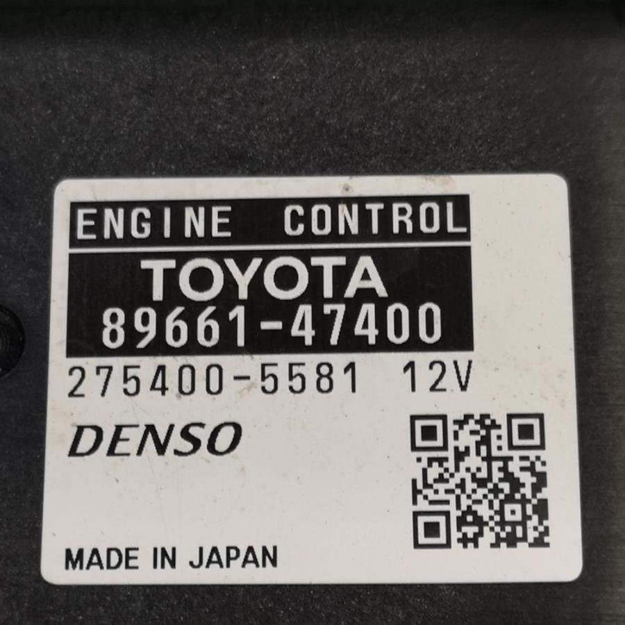 ZVW30【エンジンコンピューター】H23 トヨタ プリウス L 89661-47400 