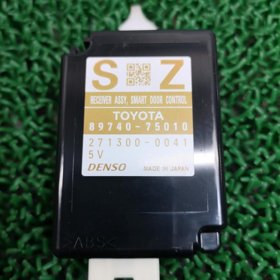 AZK10【ドアコントロールレシーバー】H22 トヨタ SAI G 送料¨可