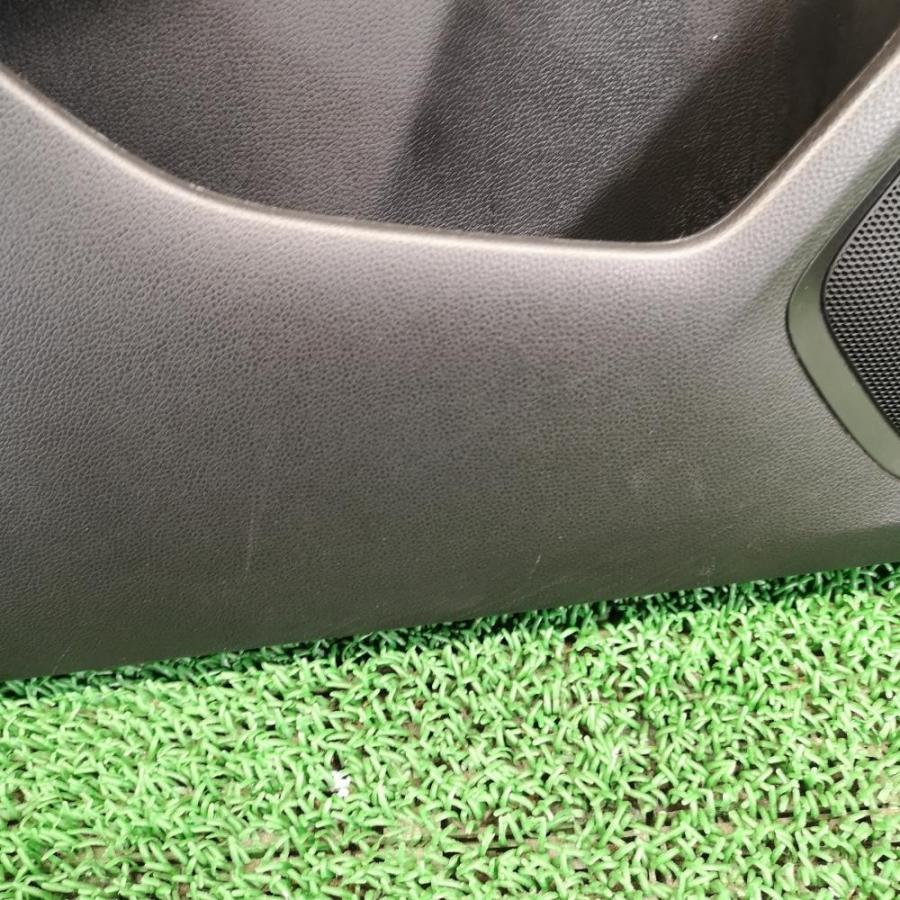 GP5【フロントドア 内張り 左/助手席】H27 ホンダ フィット