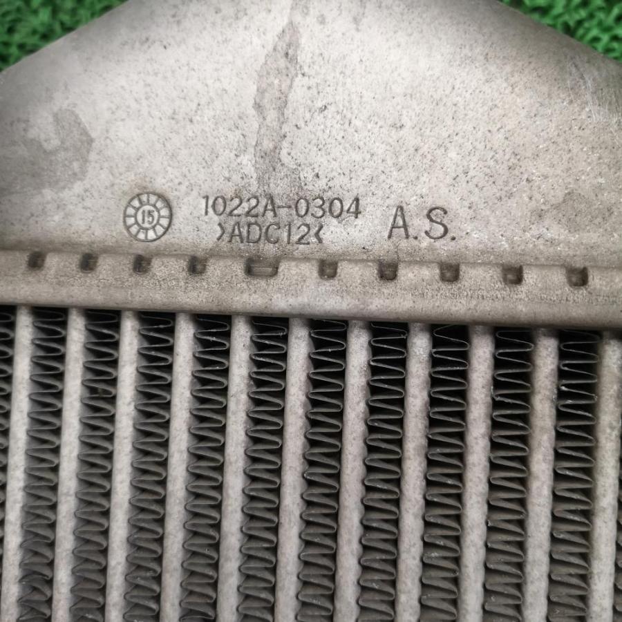 VW2E26【インタークーラー】H28 日産 NV350 キャラバンバン ライダーDX