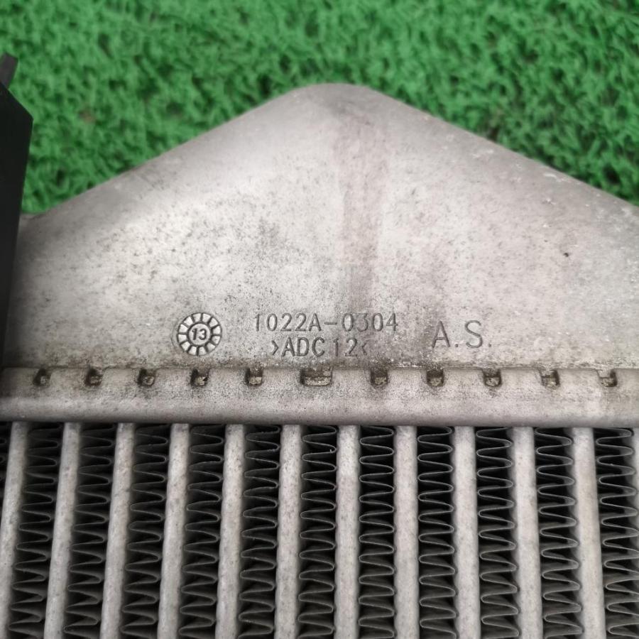 VW2E26【インタークーラー】H25 日産 NV350 キャラバン バン DX NVC11