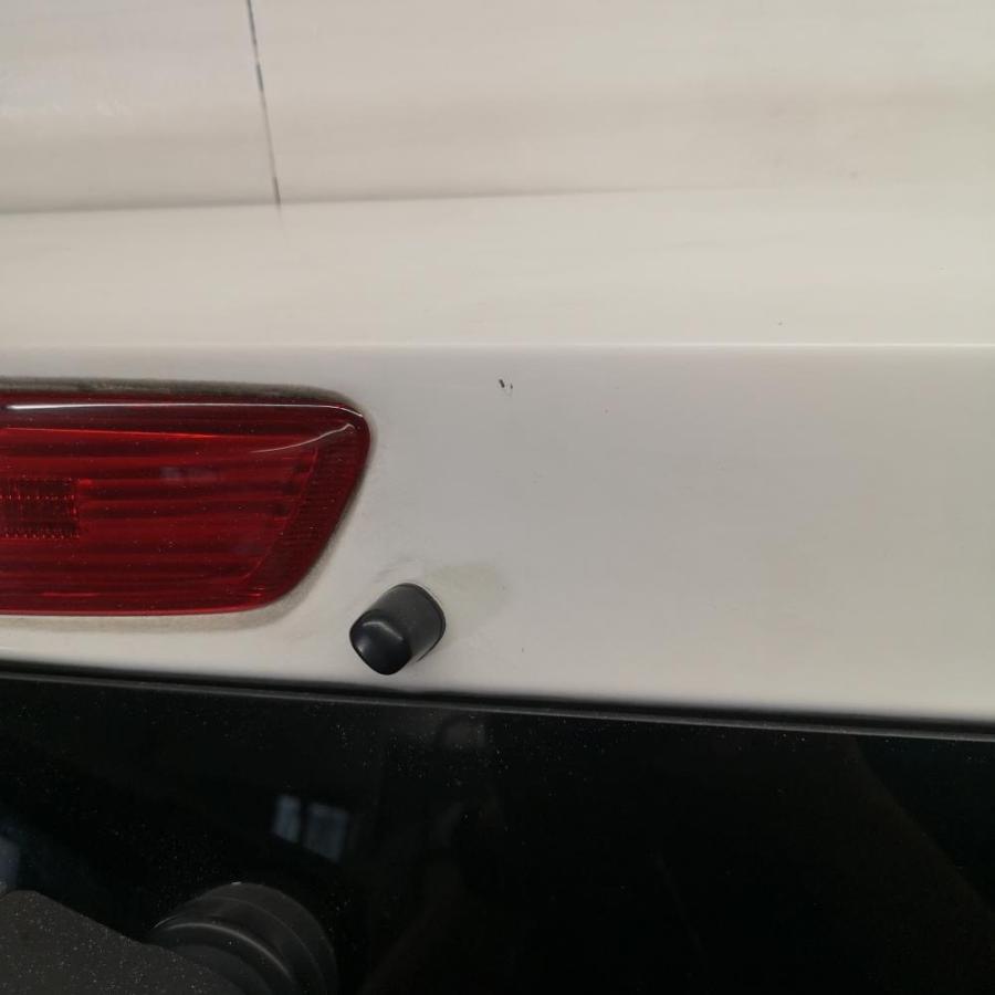 VW2E26【リアゲート】H25 日産 NV350 キャラバン バン DX バックドア