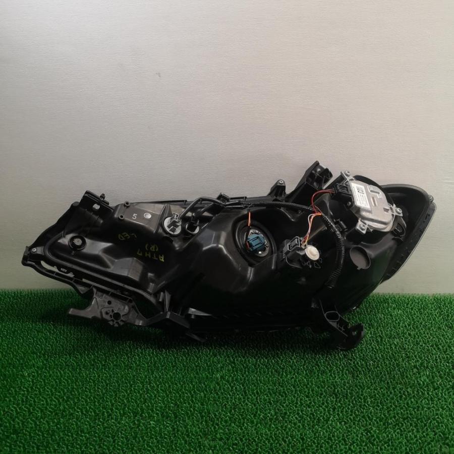 GP5【右 LED ヘッド ライト/ランプ】H29 ホンダ フィットハイブリッド