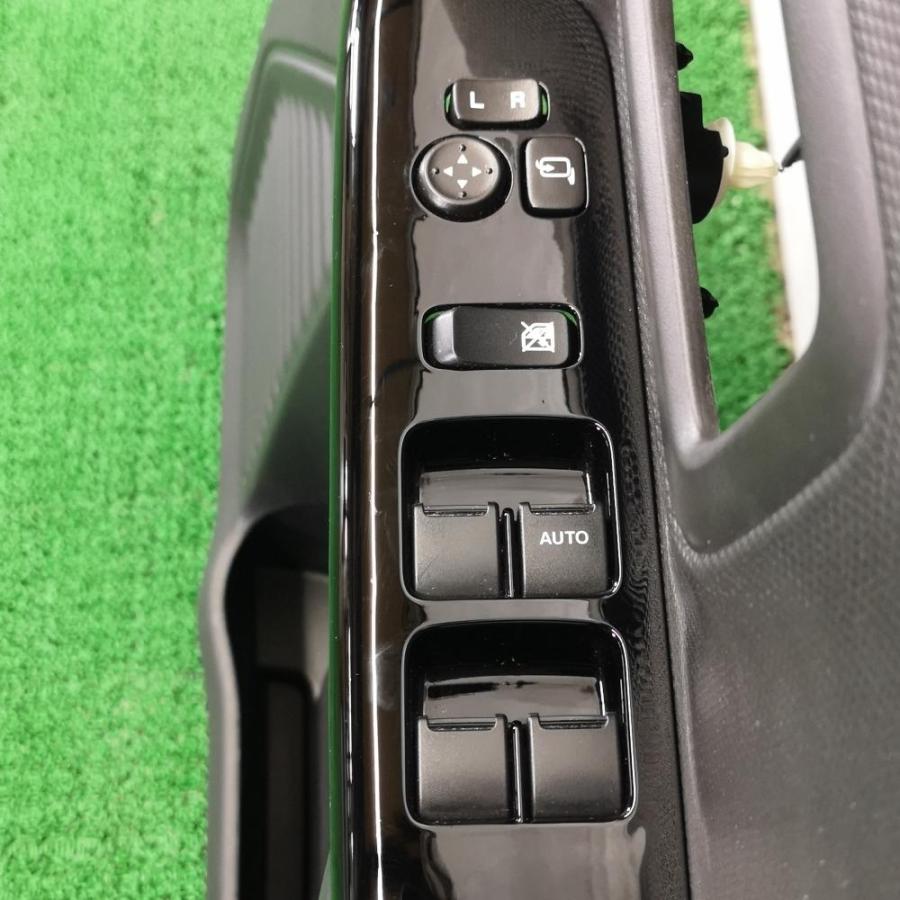 MK53S【右 フロントドア 内張り】R1 スズキ スペーシアカスタム