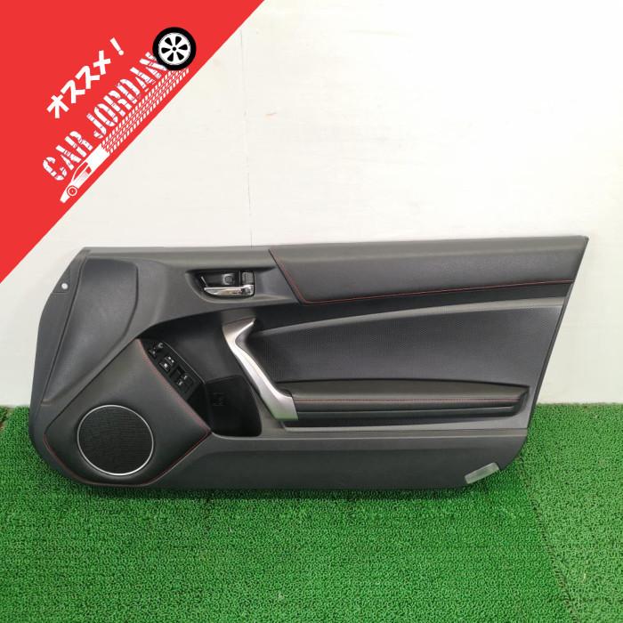 ZN6【右 ドア 内張り】H27 トヨタ 86 GT 運転席側 【F】 最終売り