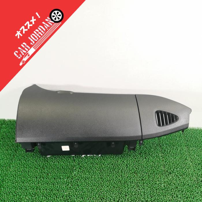 「煌」 小物入れ ZWR80W 前期【左 フロント 小物入れ】H28 トヨタ ヴォクシー