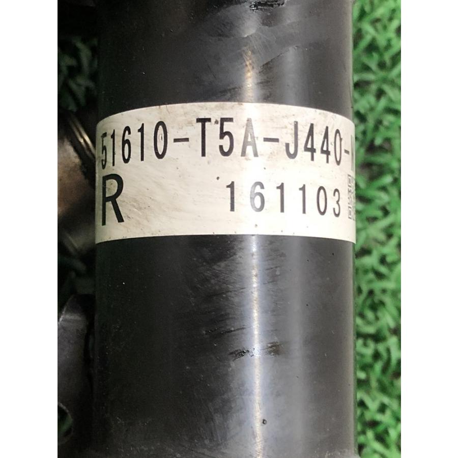 GP5【フロントストラット ナックルハブ キャリパーASSY 右】51610-T5A