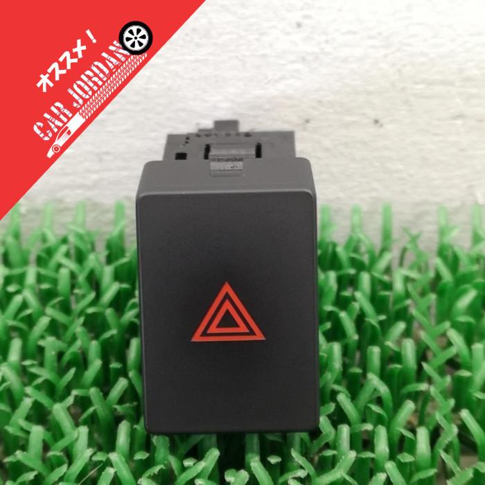 ZE1【ハザードスイッチ】25290-5SA0A H30 日産 リーフ X (3.5万km  