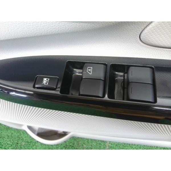 ▽デイズ DBA-B21W フロントドア内張り/トリム 右 J M1 80900-6A00M P