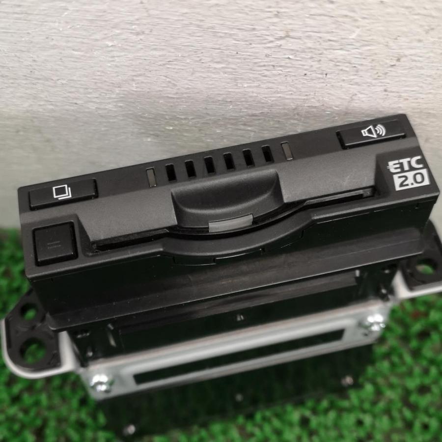 ZVW51 前期【ETC車載器 純正】08686-00640 H29 トヨタ プリウス A
