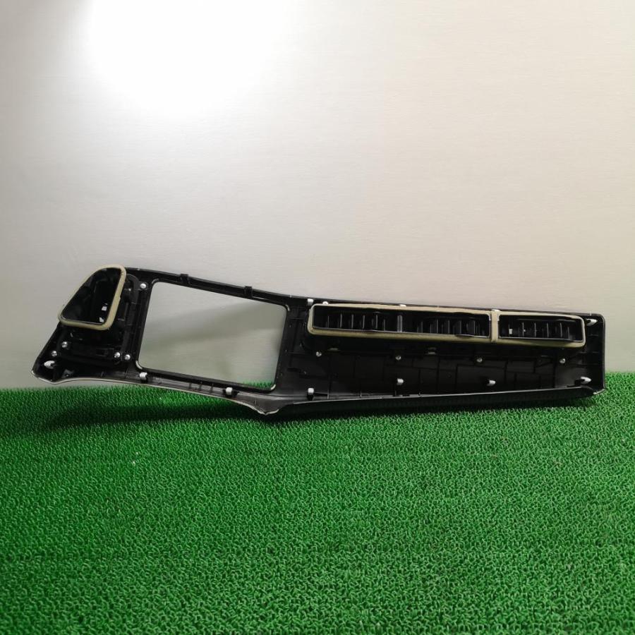 ▽RU3 前期【オーディオパネル】77630-T7B-N2 センターパネル H28