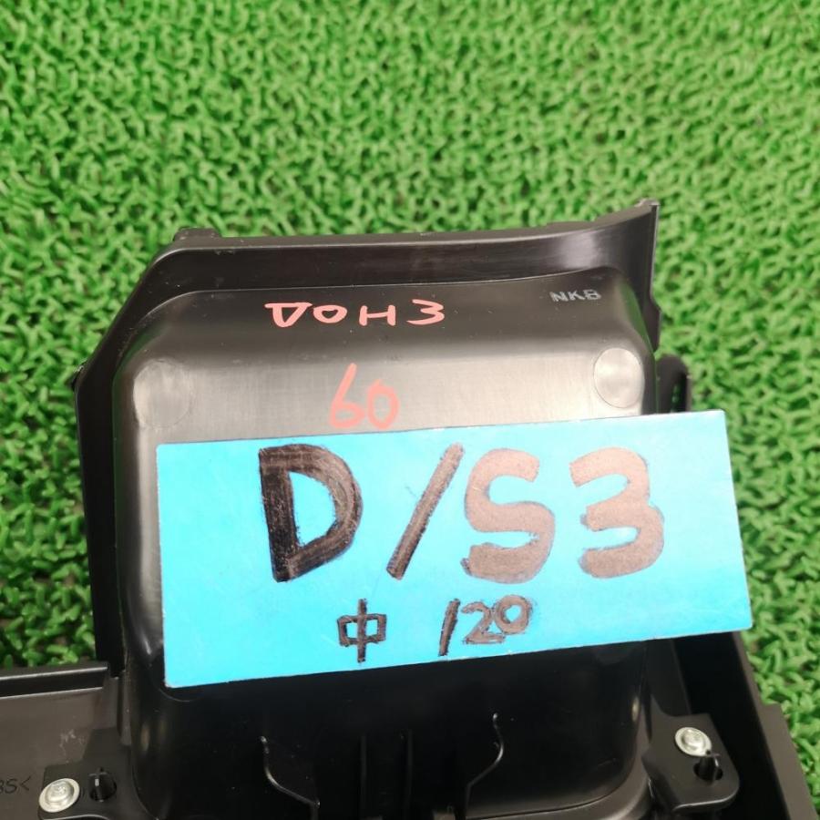 ZWR80 前期【エアコンスイッチパネル】55413-28180 H28 トヨタ