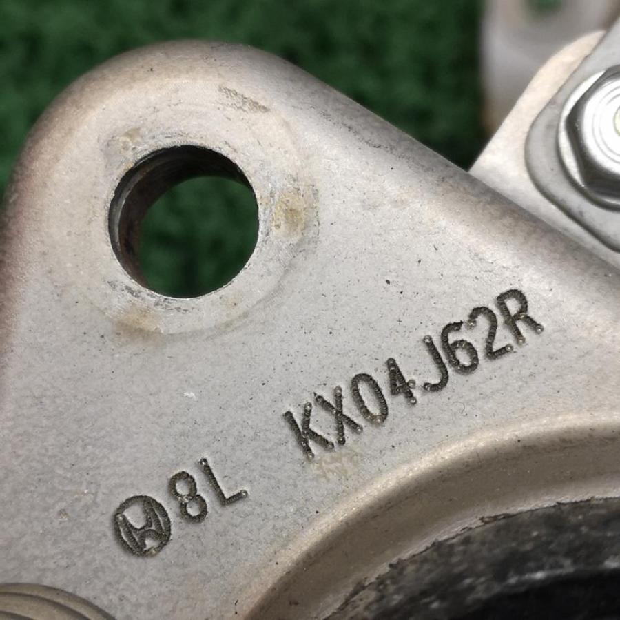 GB7 前期【触媒】18190-5JL-000 H30 ホンダ フリード ハイブリッド G