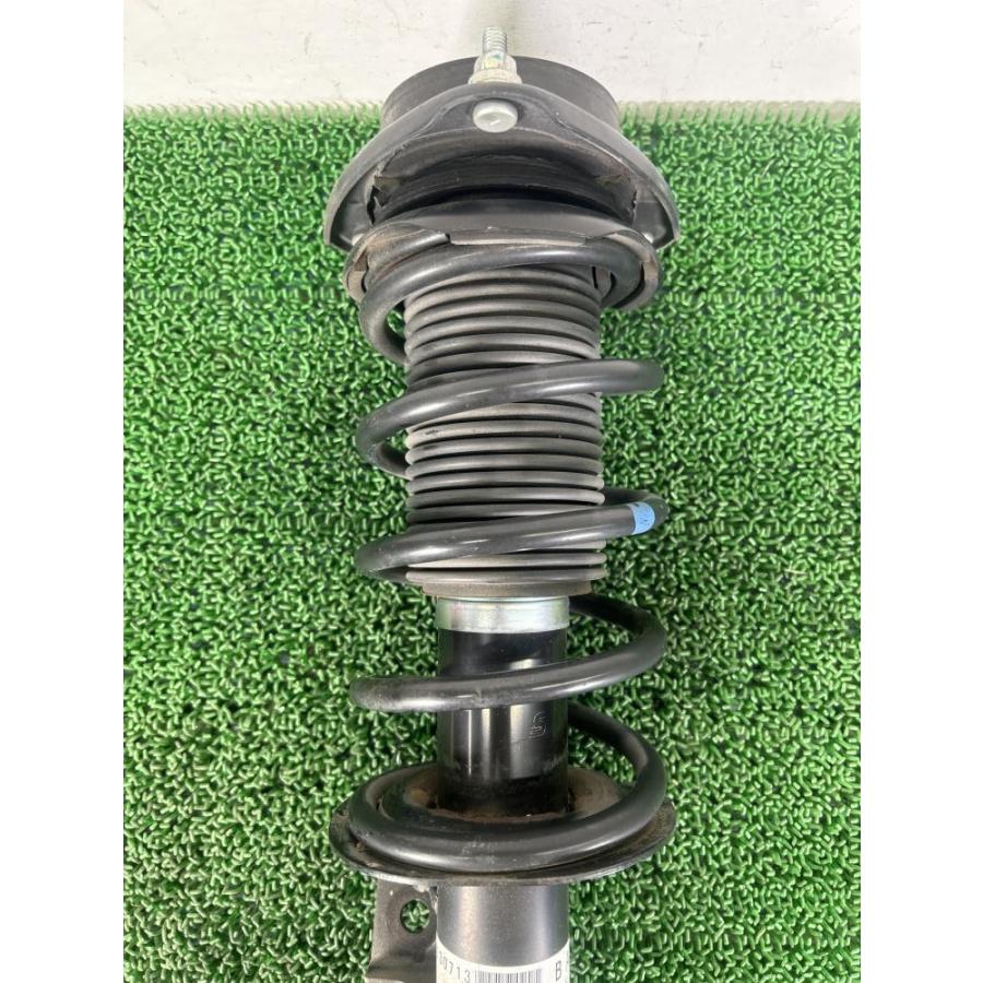 ▽ZN6 前期【フロントストラット 右】SU003-00371 H25 トヨタ 86 GT 