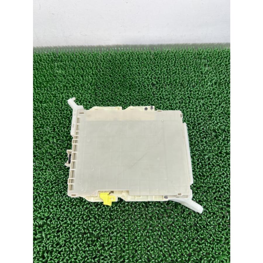 ZN6 前期【ヒューズボックス 室内】88281CA100 H25 トヨタ 86 GT