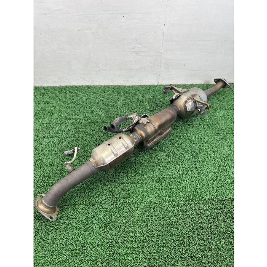 ZVW50 前期【触媒 エキゾーストパイプ】H28 トヨタ プリウス S PRS002