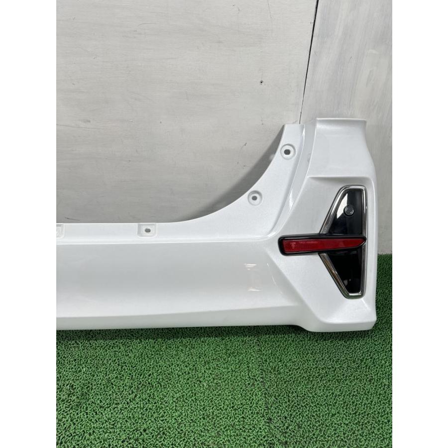 LA650S 前期【リアバンパー】52159-B2B70-A0 ソナー付き R2 ダイハツ