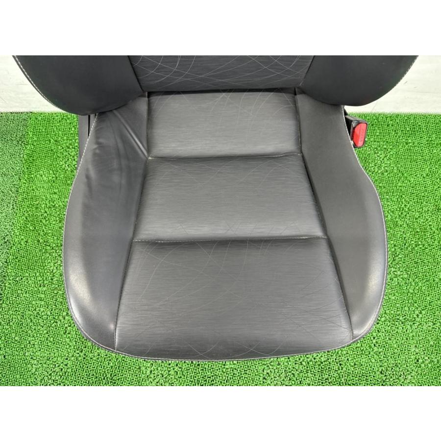 ▽NHP10【運転席/フロントシート】71551-52560 H25 トヨタ アクア G