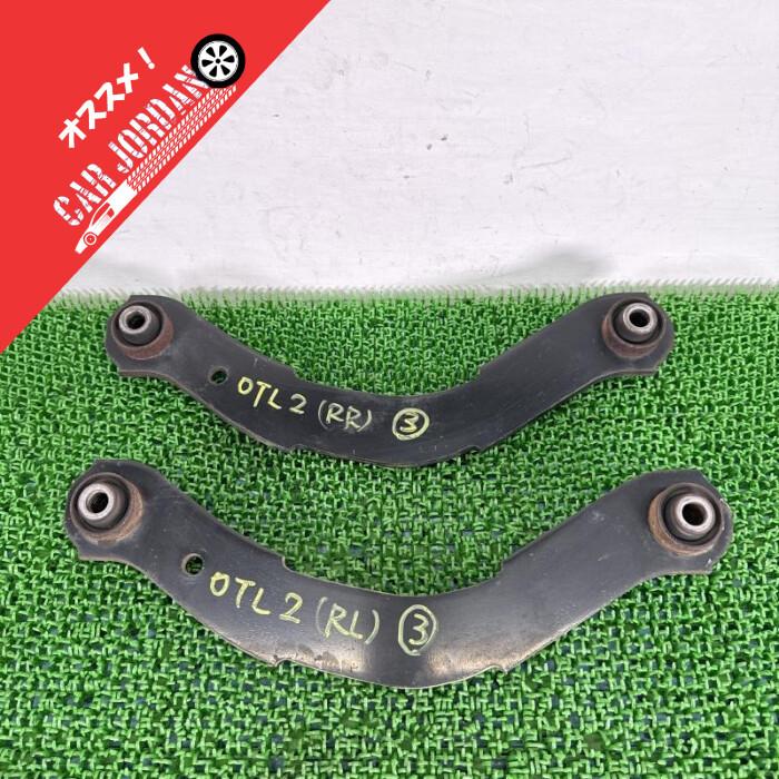 GG2W【リアアッパーアーム 左右】MN184100 H27 三菱 アウトランダー  