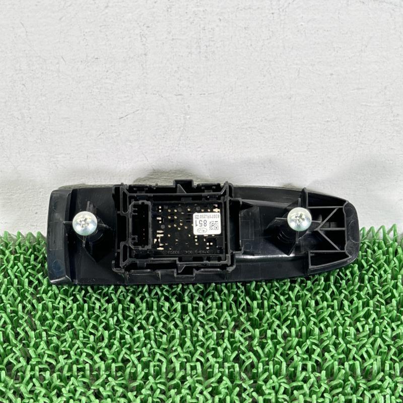 ▽GT7【ウィンドウスイッチ 助手席】83071FL250 H30 スバル