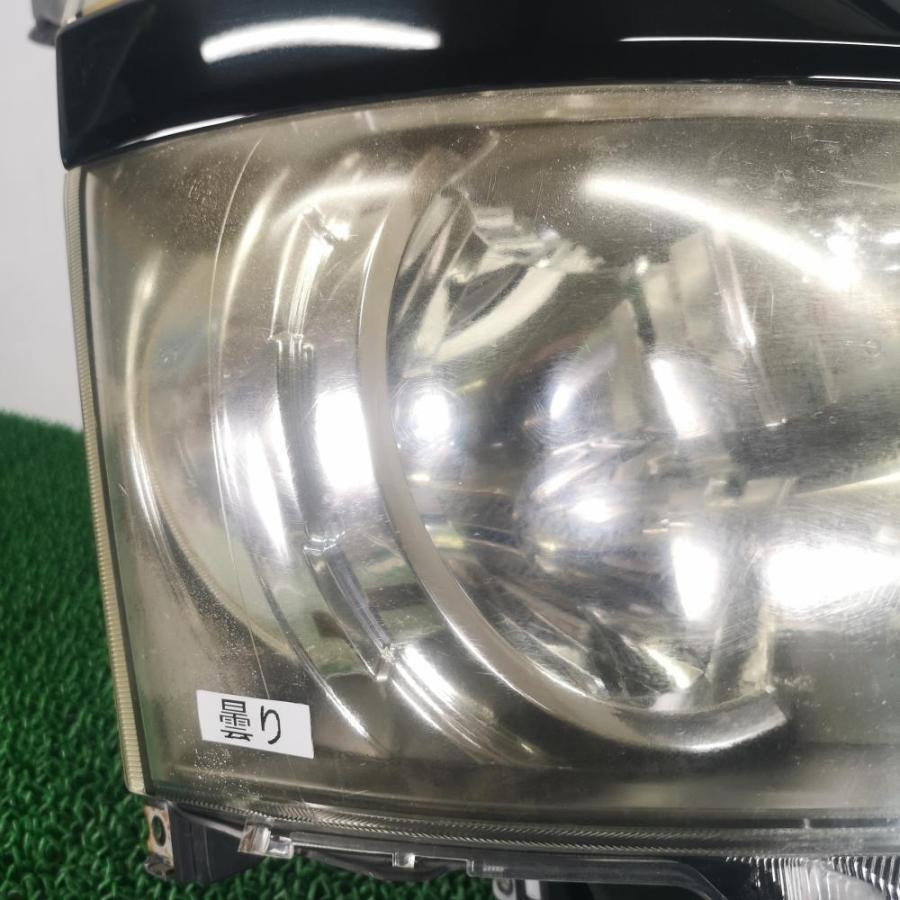 ZRR70G【ヘッドライト/ランプ 右】81145-28B81 HID H20 トヨタ