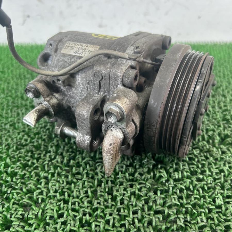 エブリイ DA64V【エアコン A/Cコンプレッサー】95201-58J40 H22 スズキ