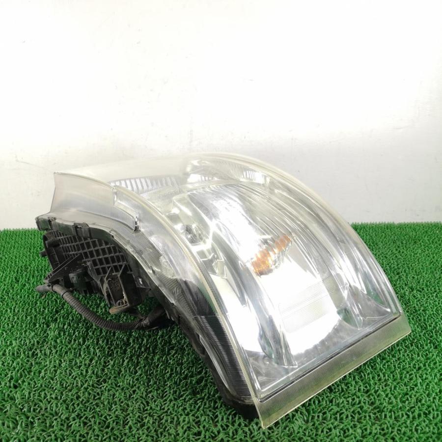 VW2E26【ヘッドライト/ランプ 左(L)】26075-3XA1C H25 日産 NV350