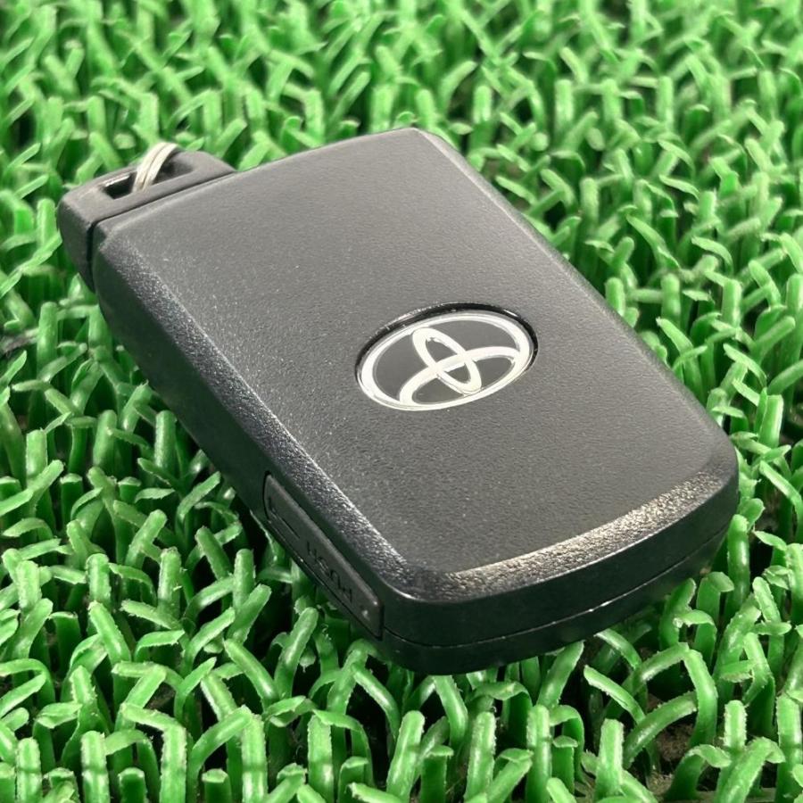 ZWR80【スマートキー/キーレス】89904-28541 H26 トヨタ ヴォクシー