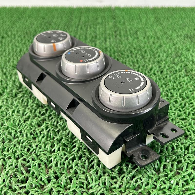 DNT31【エアコンスイッチパネル】27500-JG71A H20 日産 エクストレイル