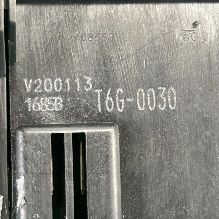 N BOX カスタム JF3【USBポート 助手席側】16858-T6G-0030 R2