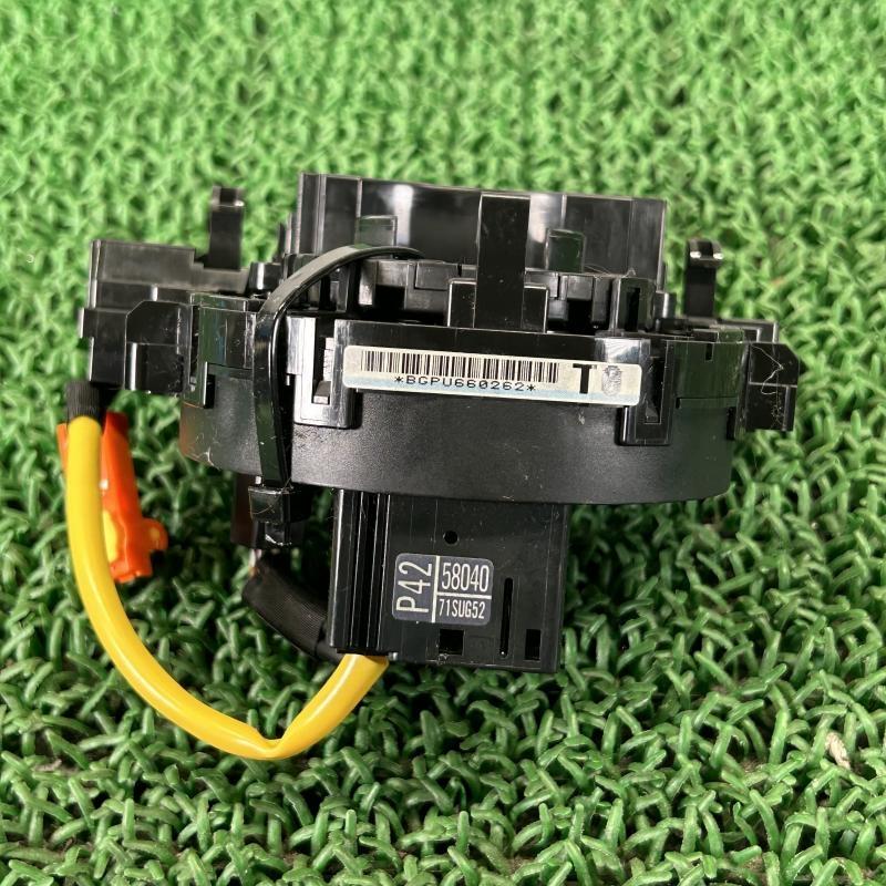 ヴェルファイア AGH30W【スパイラルケーブル】89245-58010 H28 トヨタ