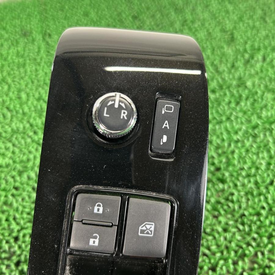 ヴェルファイア AGH30W【ウィンドウスイッチ 運転席側/右(R)】84040