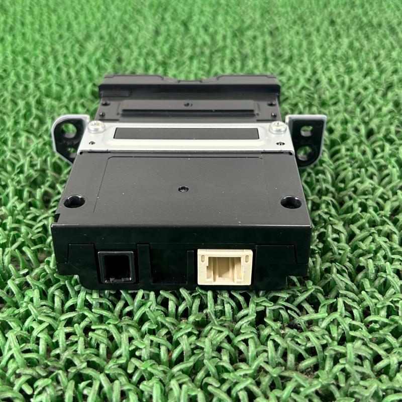 エスクァイア ZWR80【ETC車載器】412600-2840 H29 トヨタ ZRR80 ESQ005