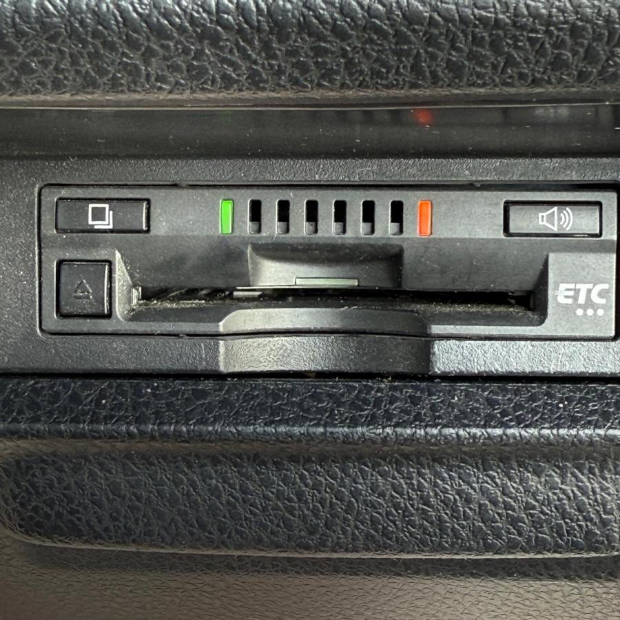 エスクァイア ZWR80【ETC車載器】412600-2840 H29 トヨタ ZRR80 ESQ005