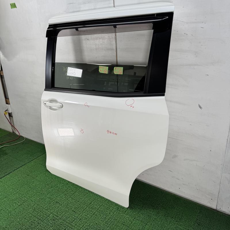 ヴォクシー ZRR80G【リアパワースライドドア左(L)】※ガラス付 070
