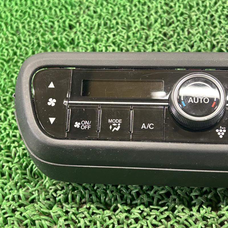 ▽N-BOX カスタム JF3【エアコンスイッチパネル】79600-TTA-J63 R3