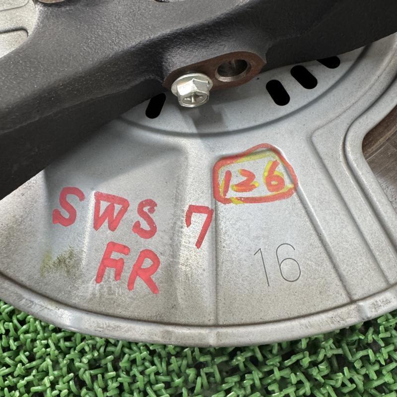 スイフト スポーツ ZC33S【フロントナックルハブ右R キャリパーセット